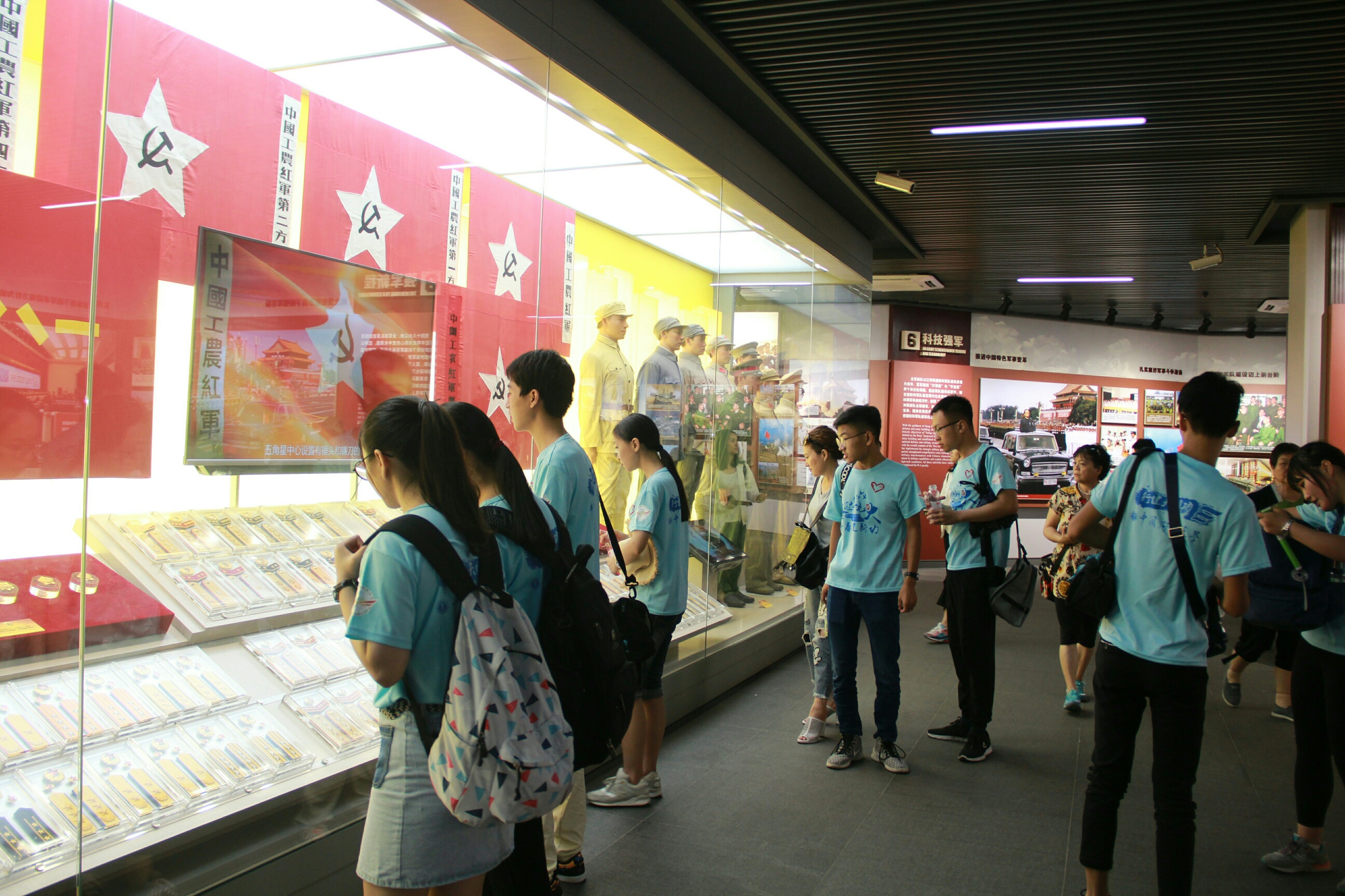 团支部开展社会实践学习教育活动