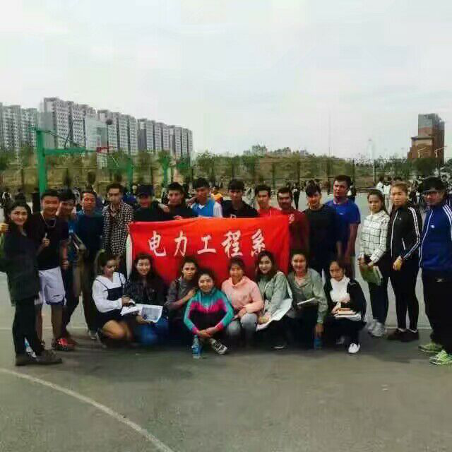 电力工程系班级篮球联赛合影