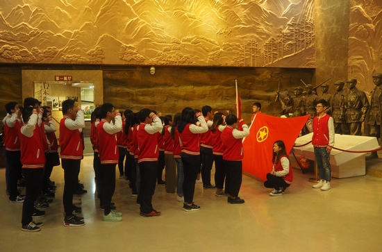 赴大悟革命传统教育活动