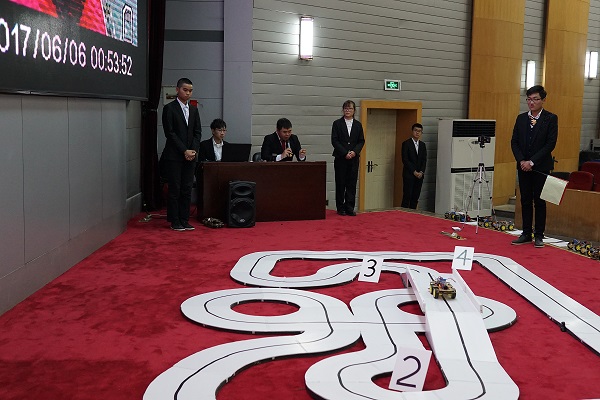 第四届科普智能车大赛小车风采